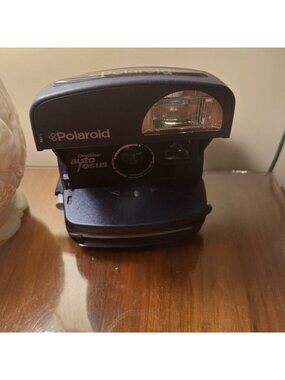 Vintage, Polaroid OneStep 600 AutoFocus Broken Strap Handle Camera,Untested